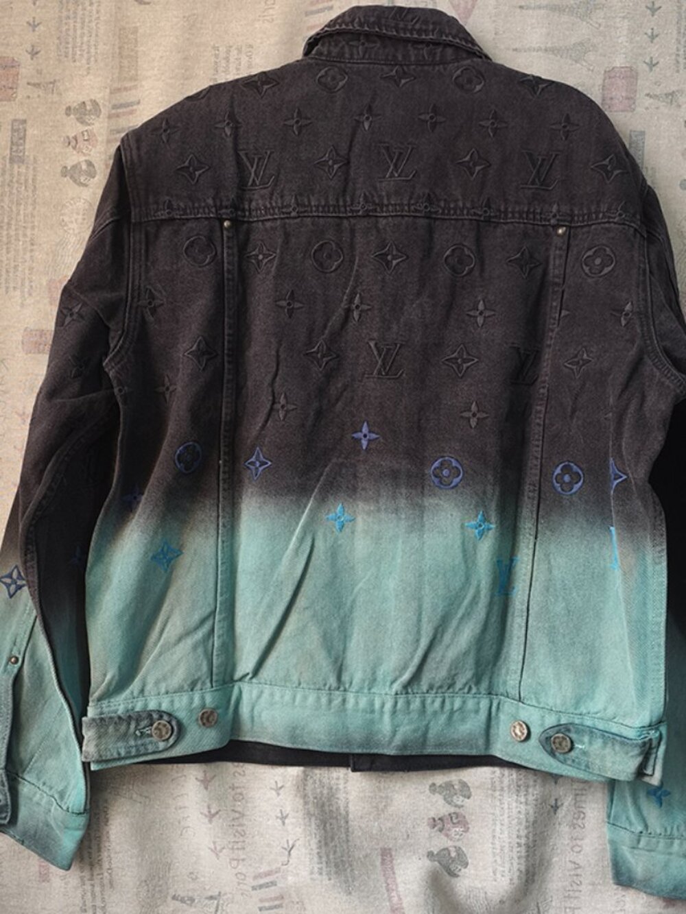 Louis Vuitton Monogram Gradient Embroidered Denim Jacket - Picture 9 of 9
